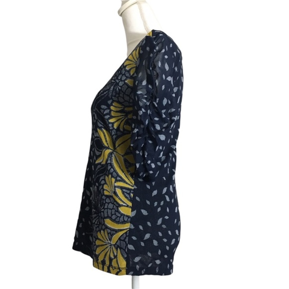 Investments ruched sleeves knit top. SzMed - Picture 3 of 7